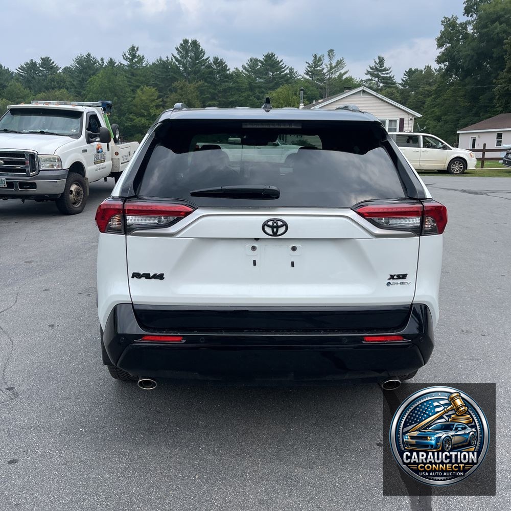 2025 Toyota RAV4 Plug-in Hybrid XSE