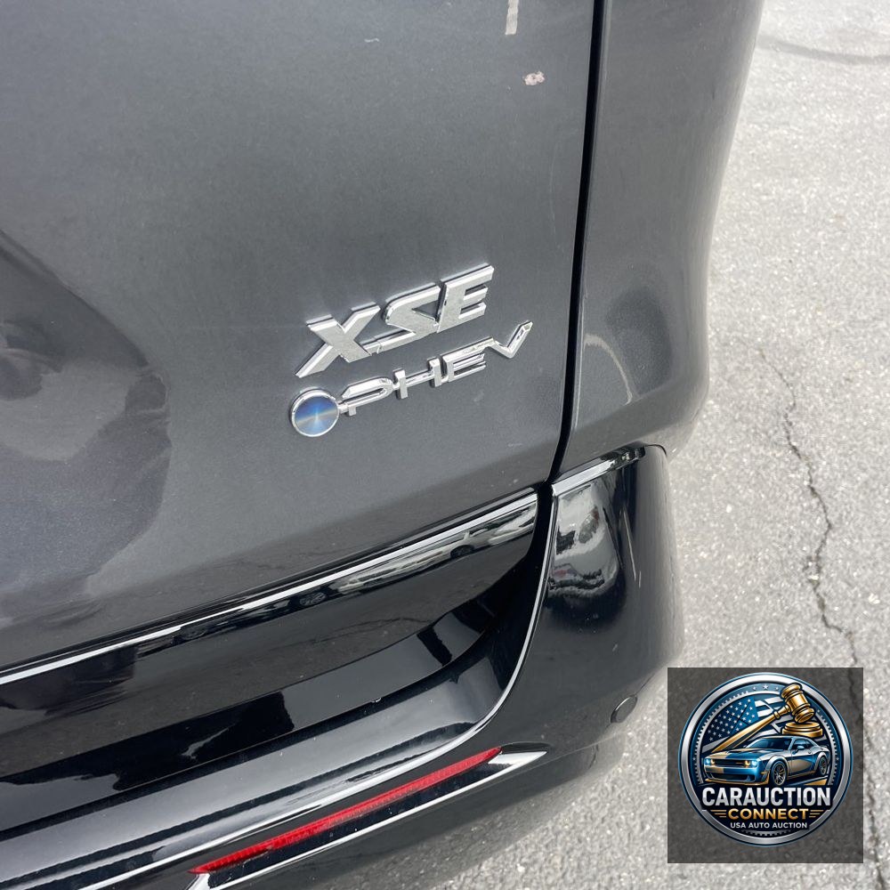 2025 Toyota RAV4 Plug-in Hybrid XSE