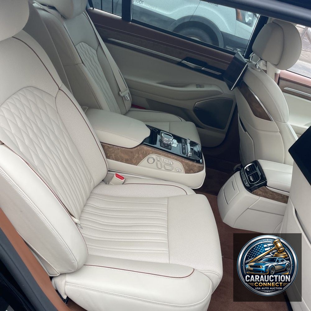 2022 Genesis G90 5.0 Ultimate