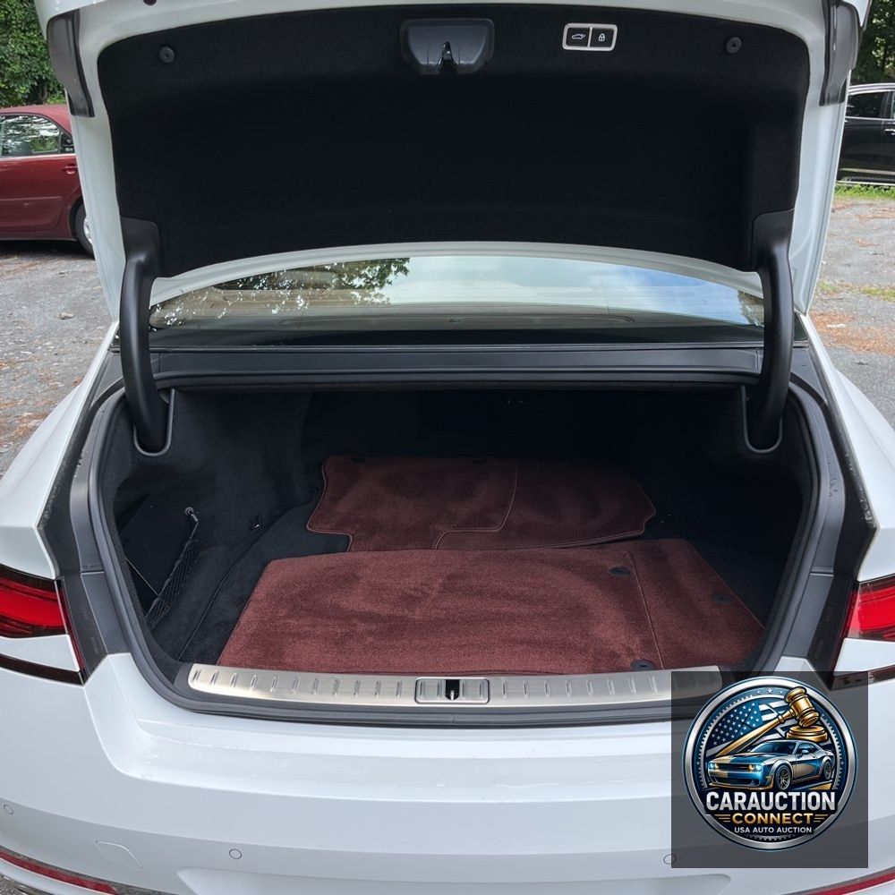 2023 Genesis G90 3.5T e-Supercharger