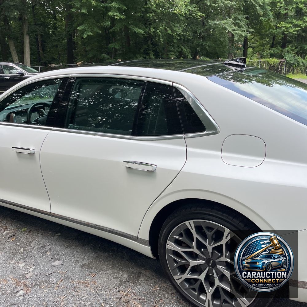 2023 Genesis G90 3.5T e-Supercharger