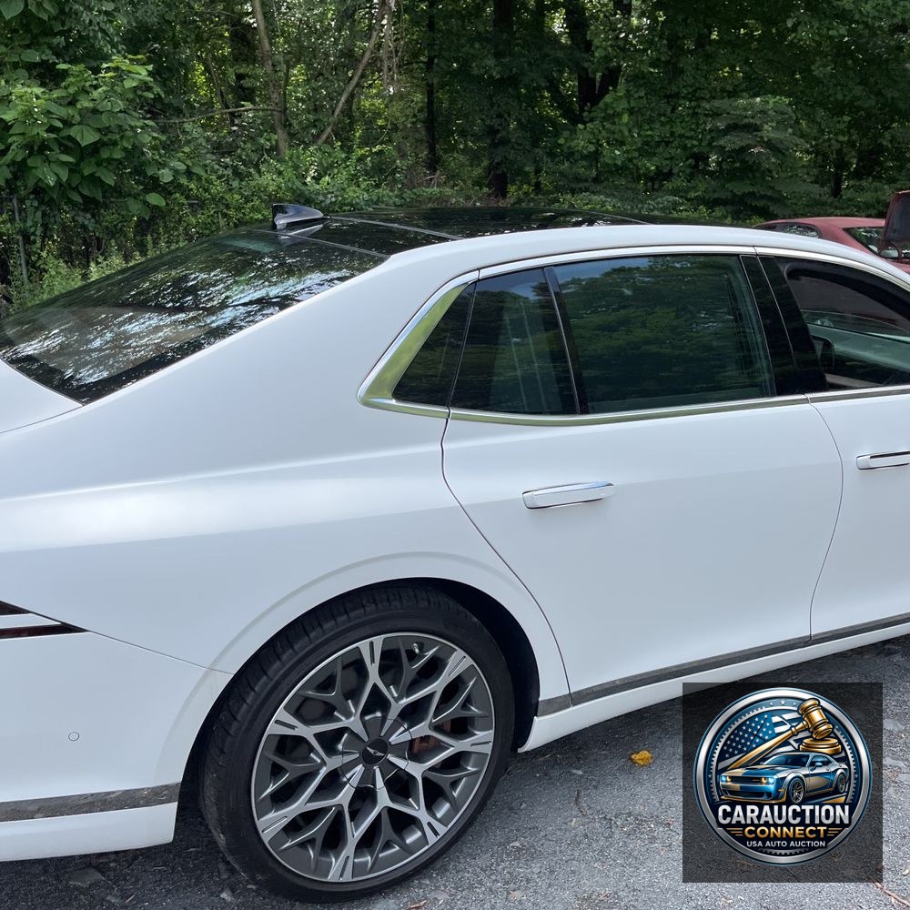 2023 Genesis G90 3.5T e-Supercharger
