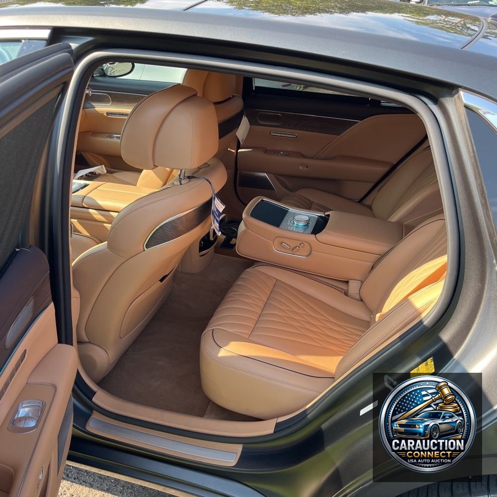 2023 Genesis G90 3.5T e-Supercharger