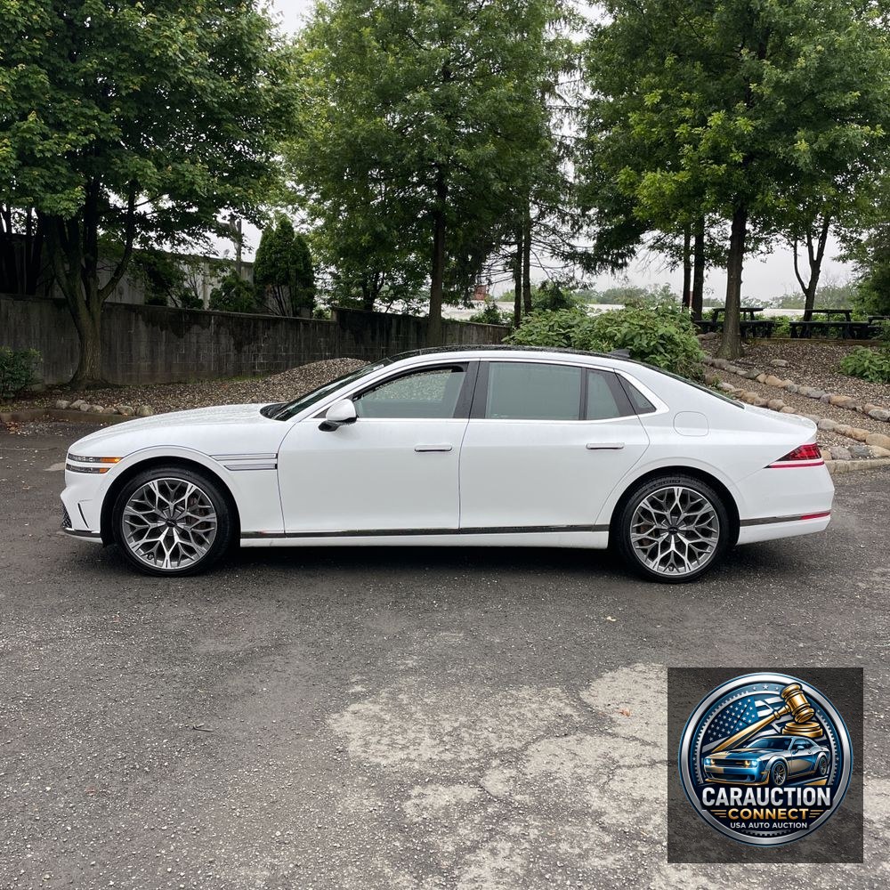 2024 Genesis G90 3.5T e-Supercharger