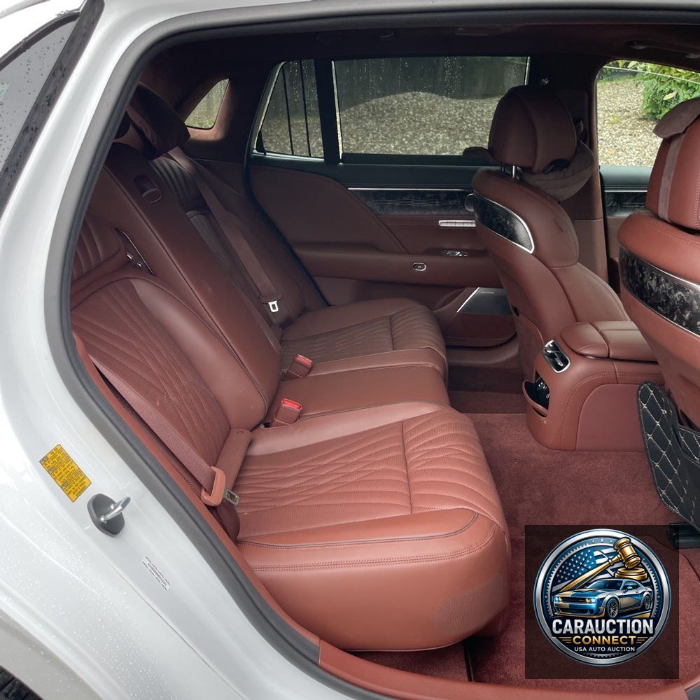 2024 Genesis G90 3.5T e-Supercharger
