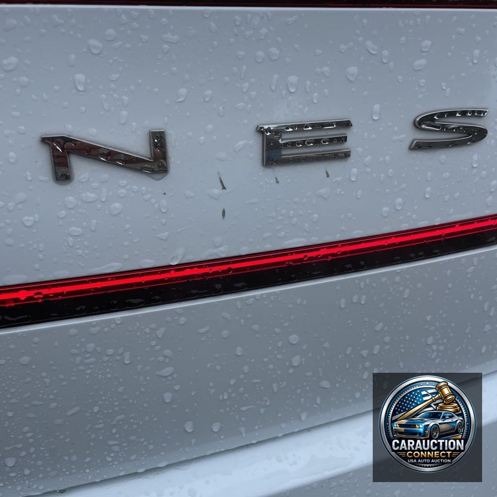 2024 Genesis G90 3.5T e-Supercharger
