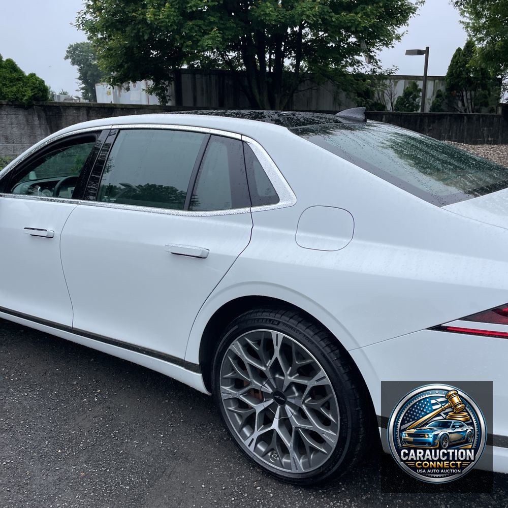 2024 Genesis G90 3.5T e-Supercharger