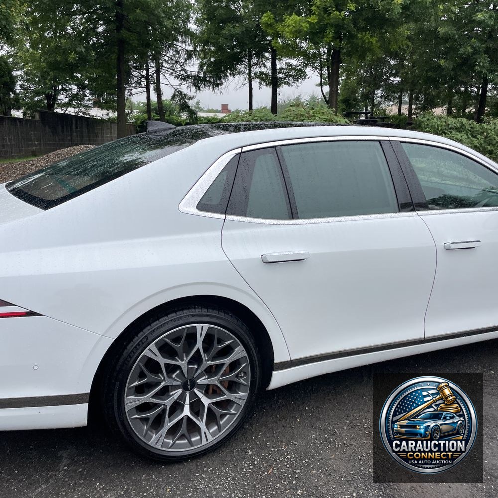 2024 Genesis G90 3.5T e-Supercharger