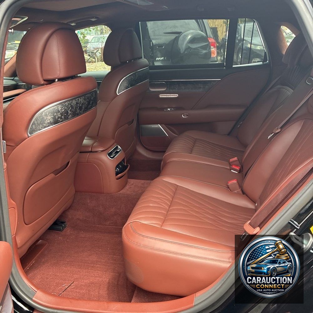 2023 Genesis G90 3.5T e-Supercharger