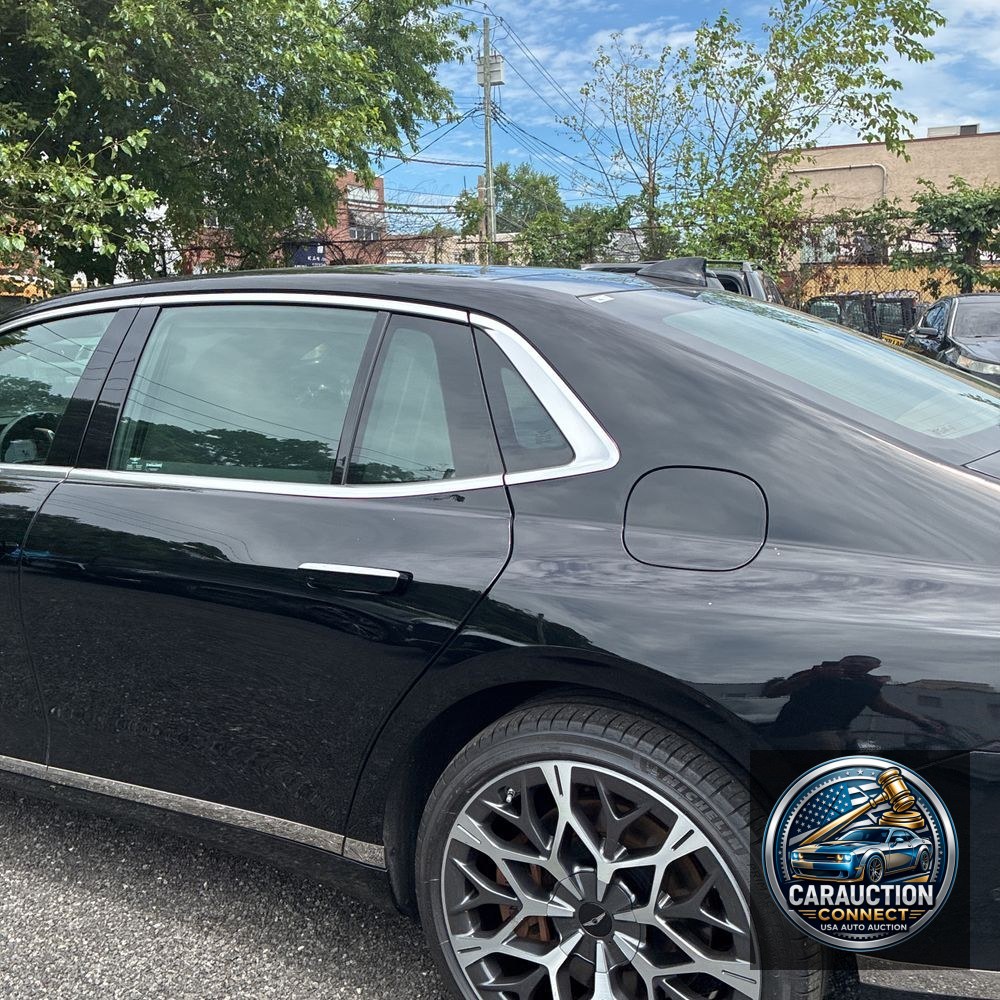 2023 Genesis G90 3.5T e-Supercharger