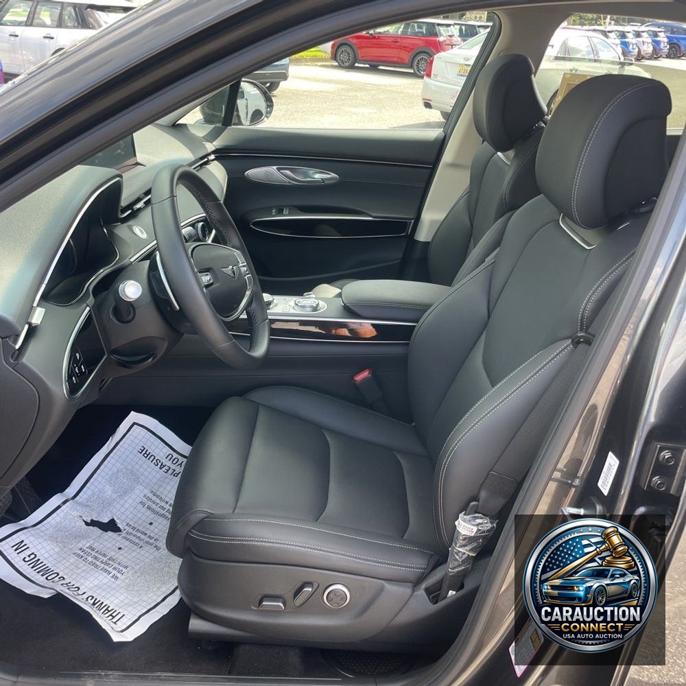 2025 Genesis GV70 2.5T Standard