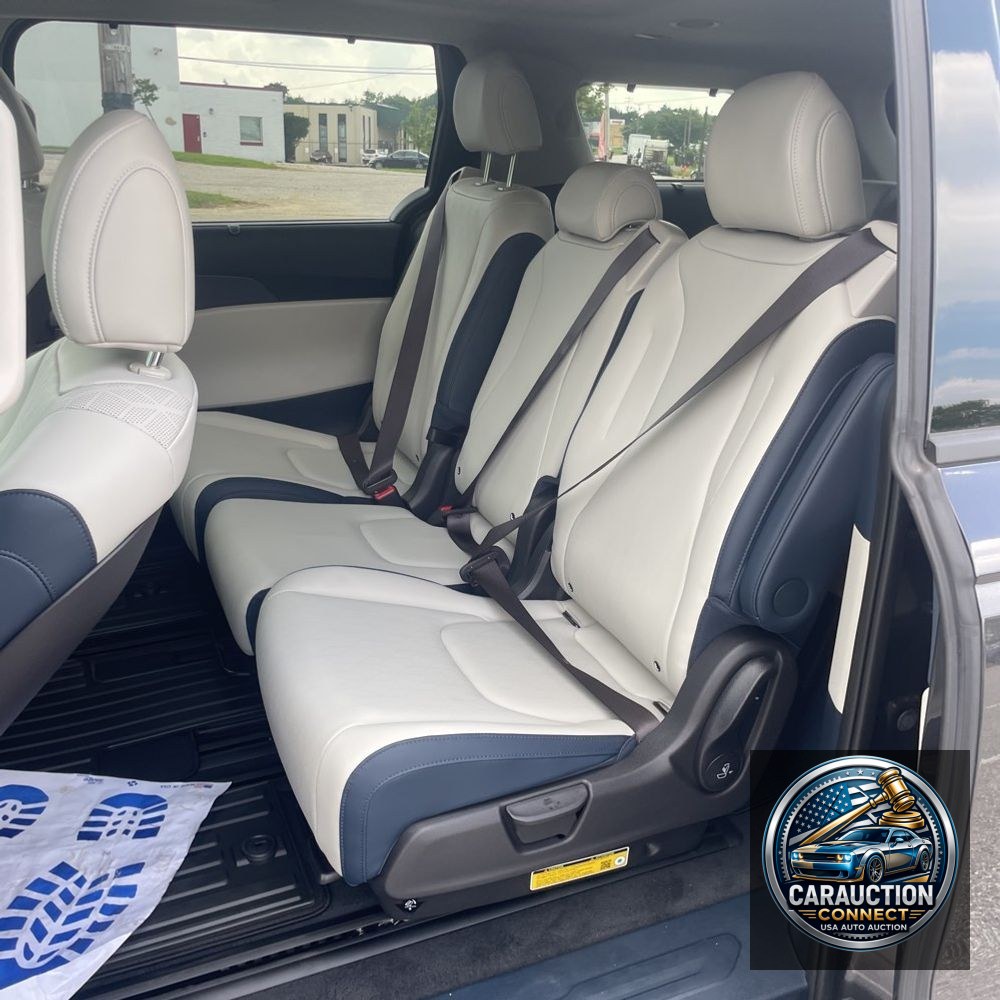 2025 Kia Carnival Hybrid SX