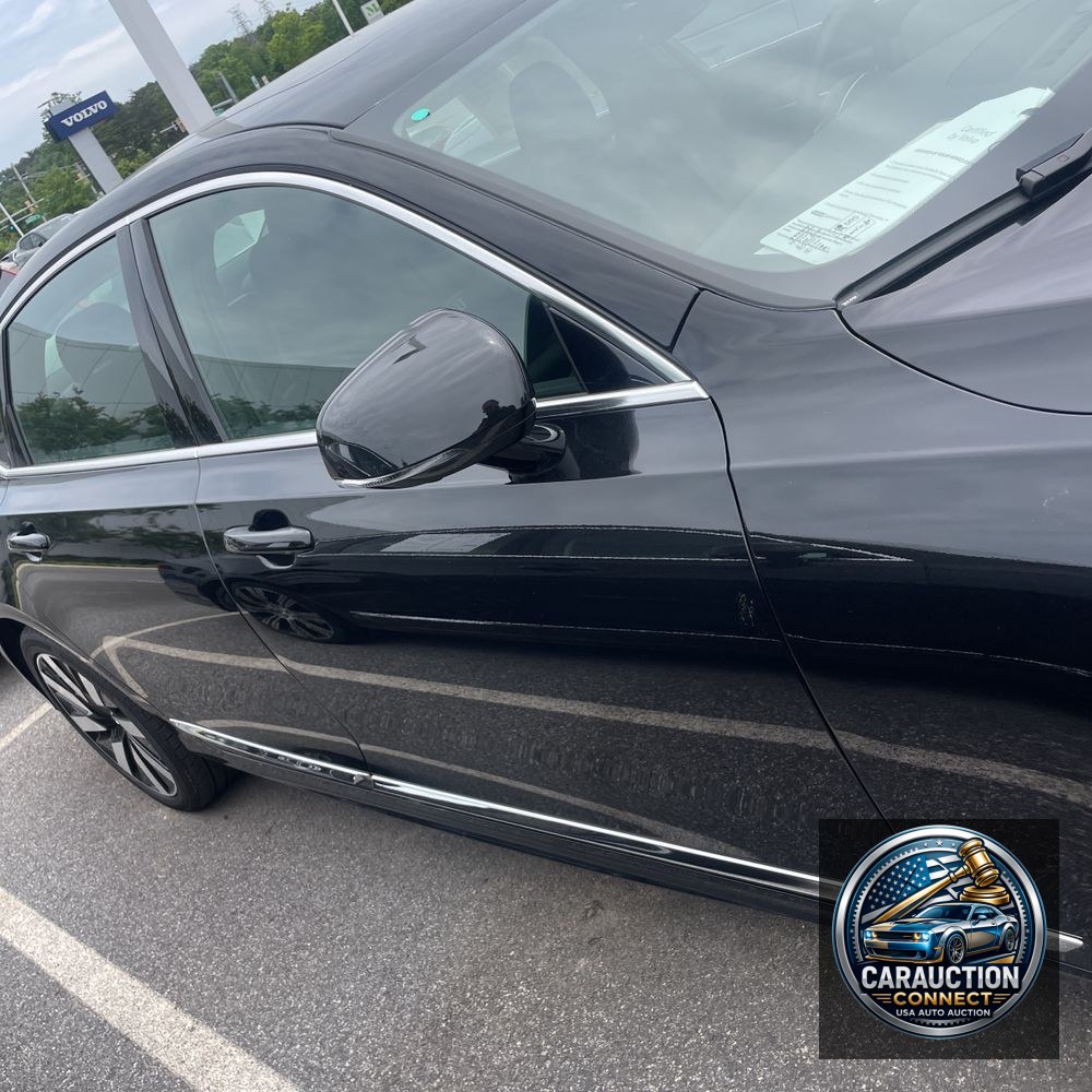 2025 Volvo S90 T8 - Plus PHEV