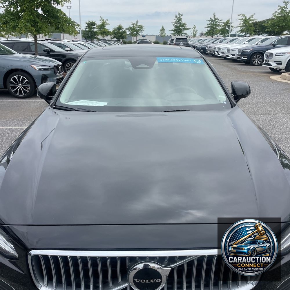 2025 Volvo S90 T8 - Plus PHEV