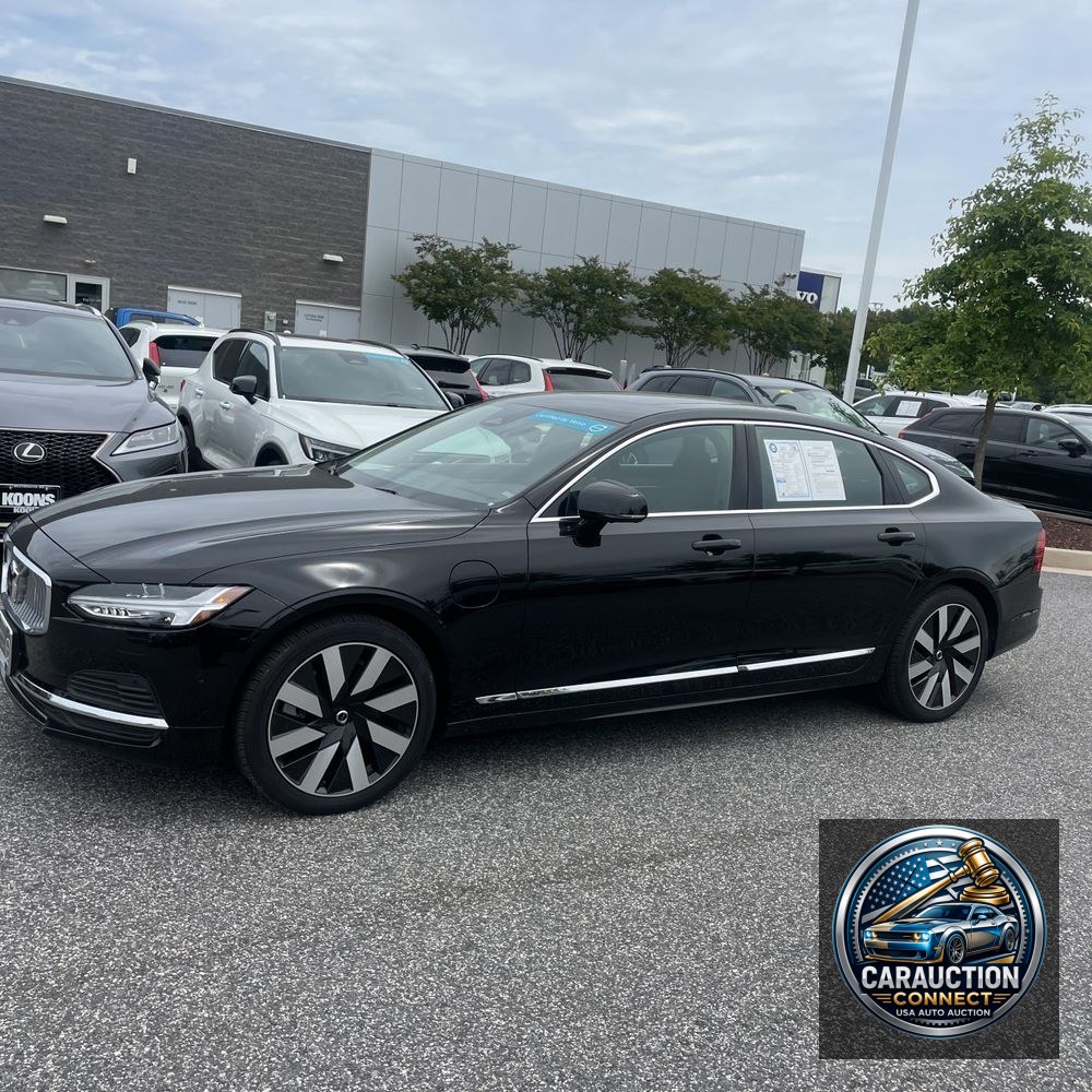 2025 Volvo S90 T8 - Plus PHEV