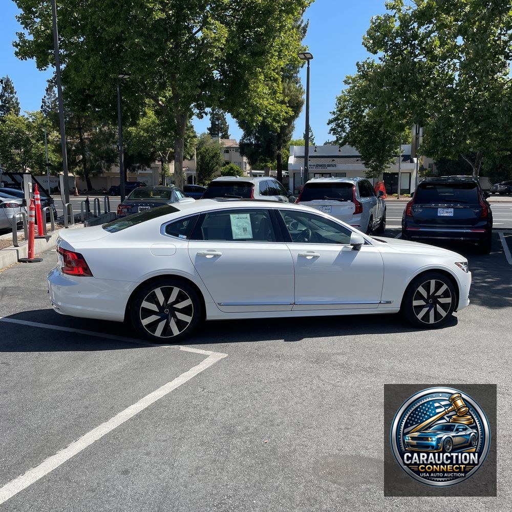 2024 Volvo S90 T8 - Ultimate PHEV
