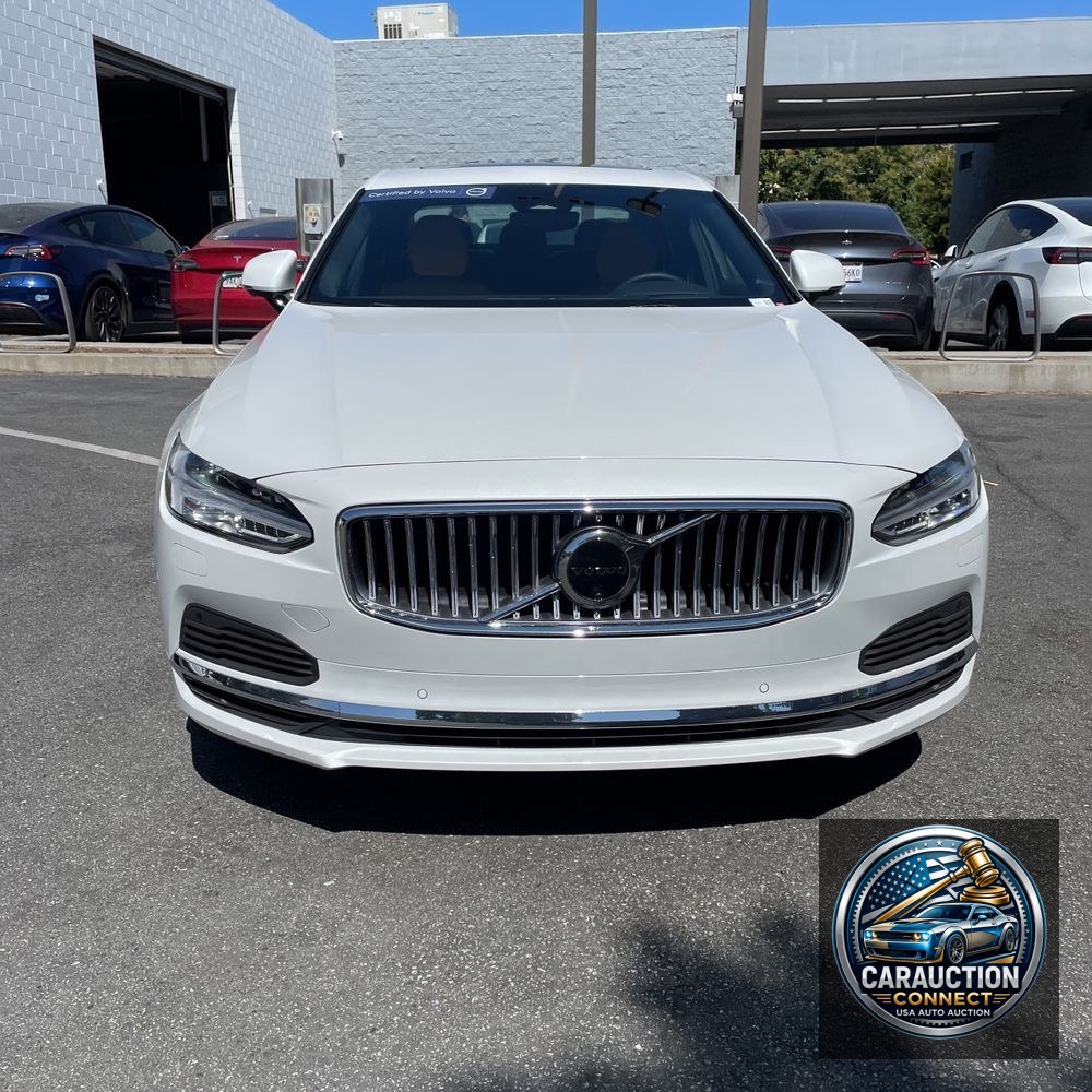 2024 Volvo S90 T8 - Ultimate PHEV