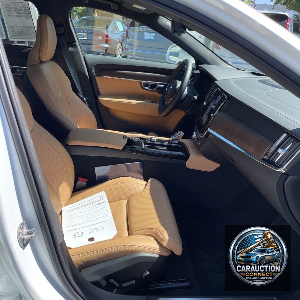 2024 Volvo S90 T8 - Ultimate PHEV