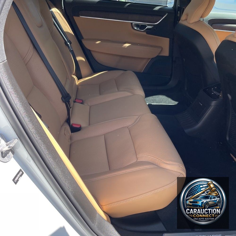 2024 Volvo S90 T8 - Ultimate PHEV