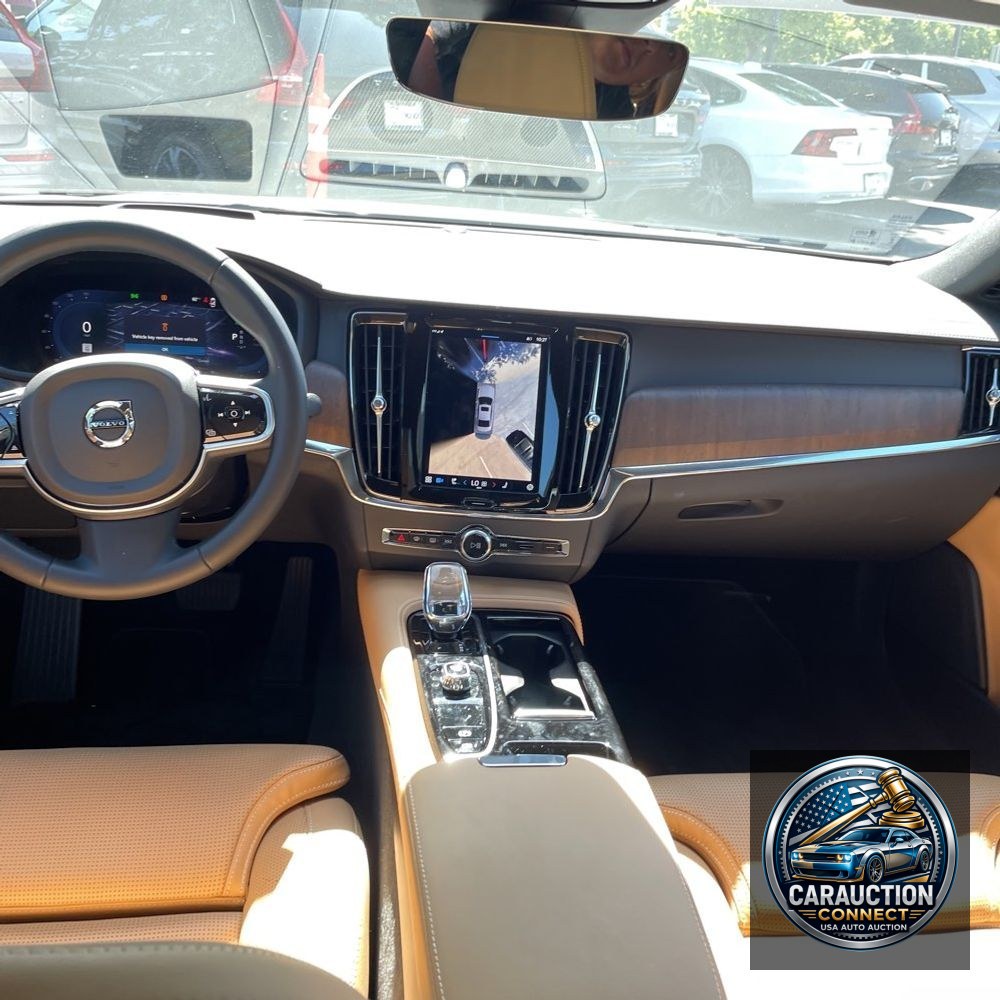 2024 Volvo S90 T8 - Ultimate PHEV