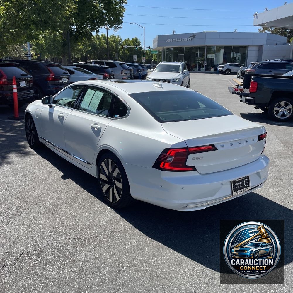 2024 Volvo S90 T8 - Ultimate PHEV
