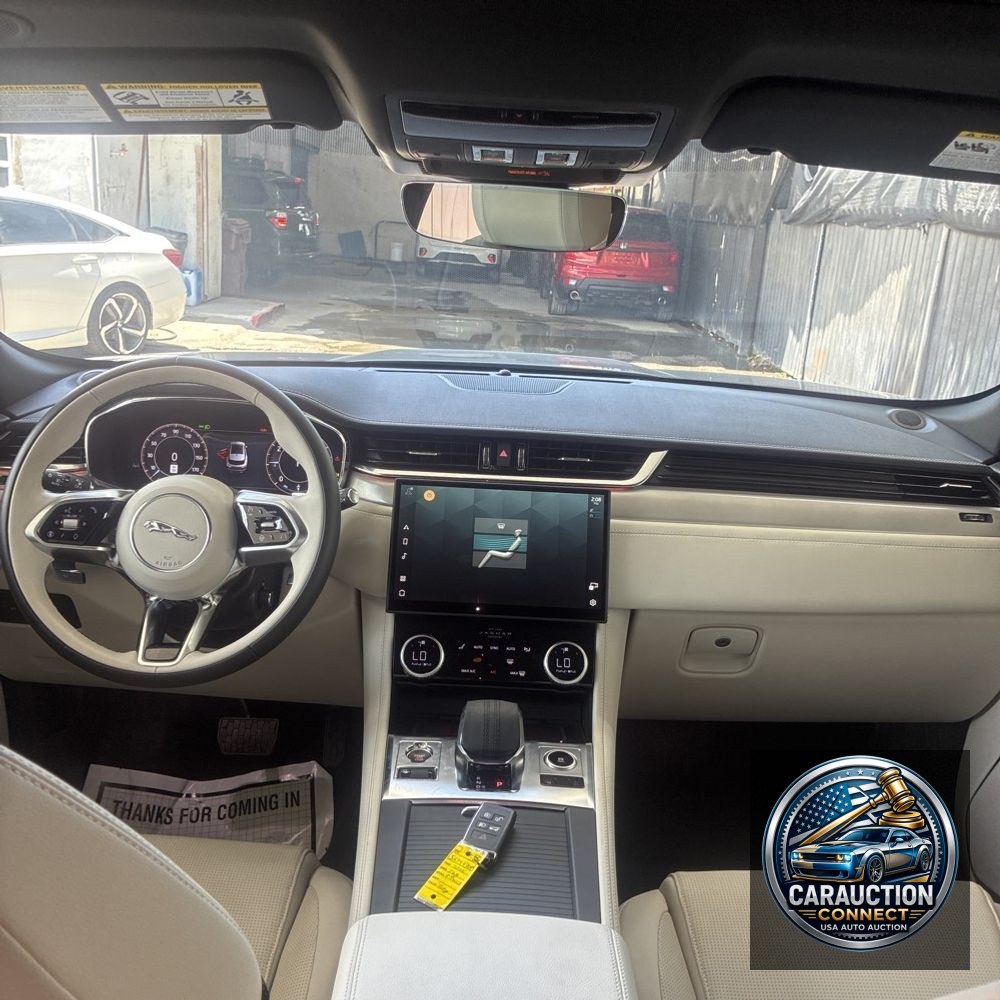 2025 Jaguar F-Pace P250 R-Dynamic S