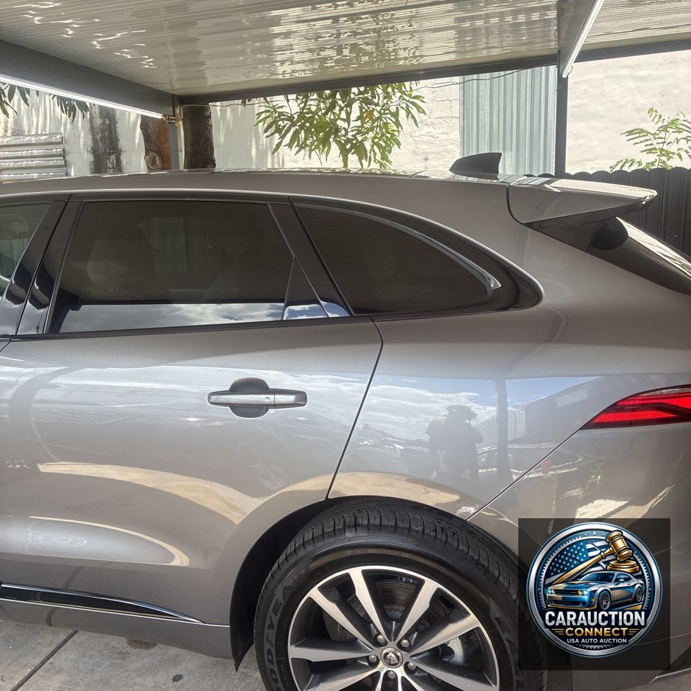 2025 Jaguar F-Pace P250 R-Dynamic S