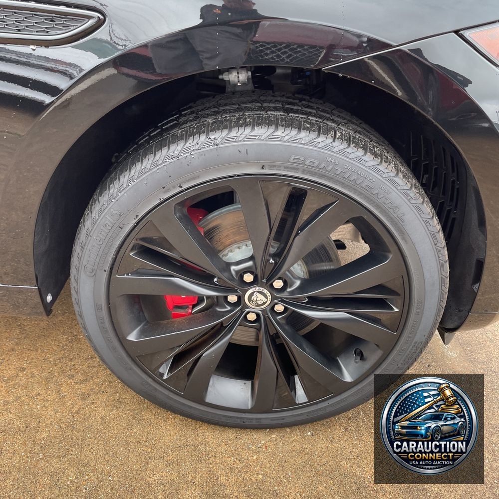 2024 Jaguar F-Pace P400 R-Dynamic S