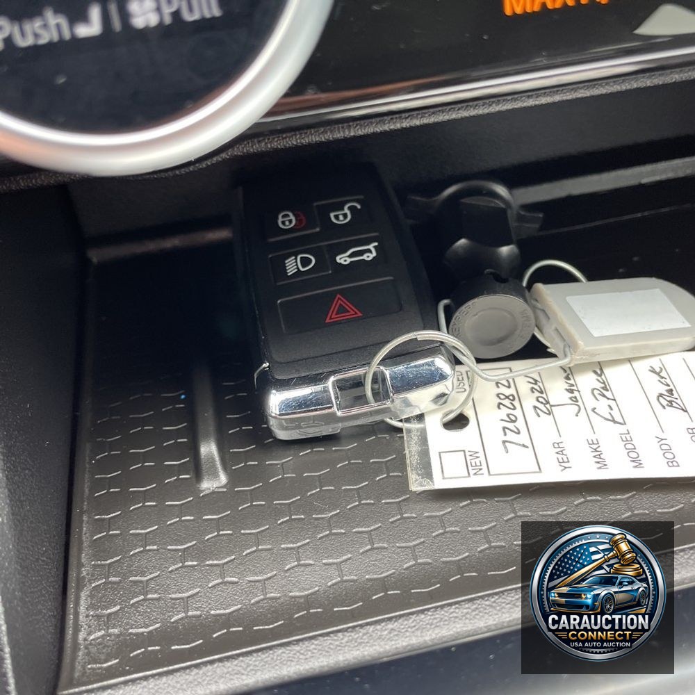 2024 Jaguar F-Pace P400 R-Dynamic S