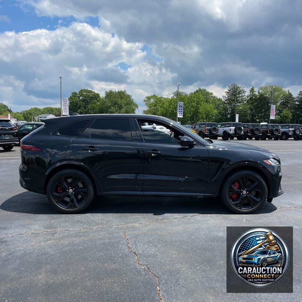 2023 Jaguar F-Pace SVR