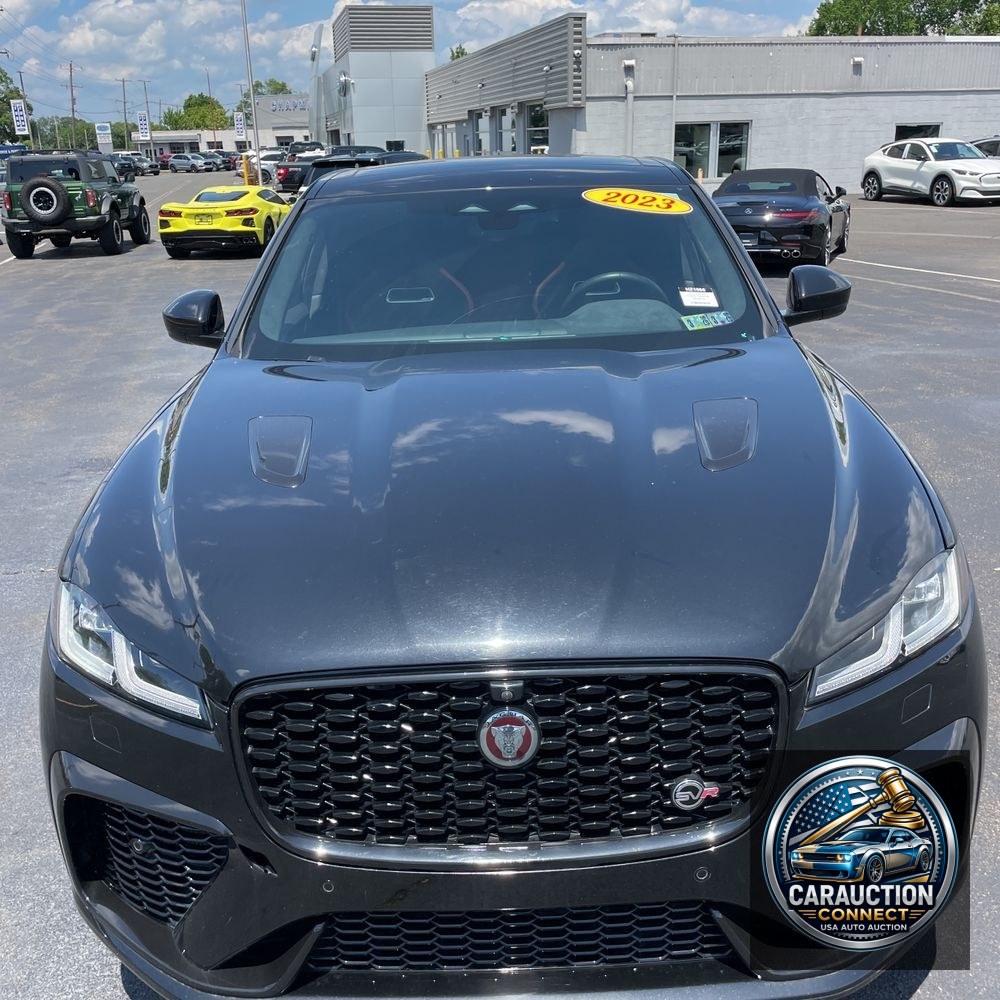 2023 Jaguar F-Pace SVR