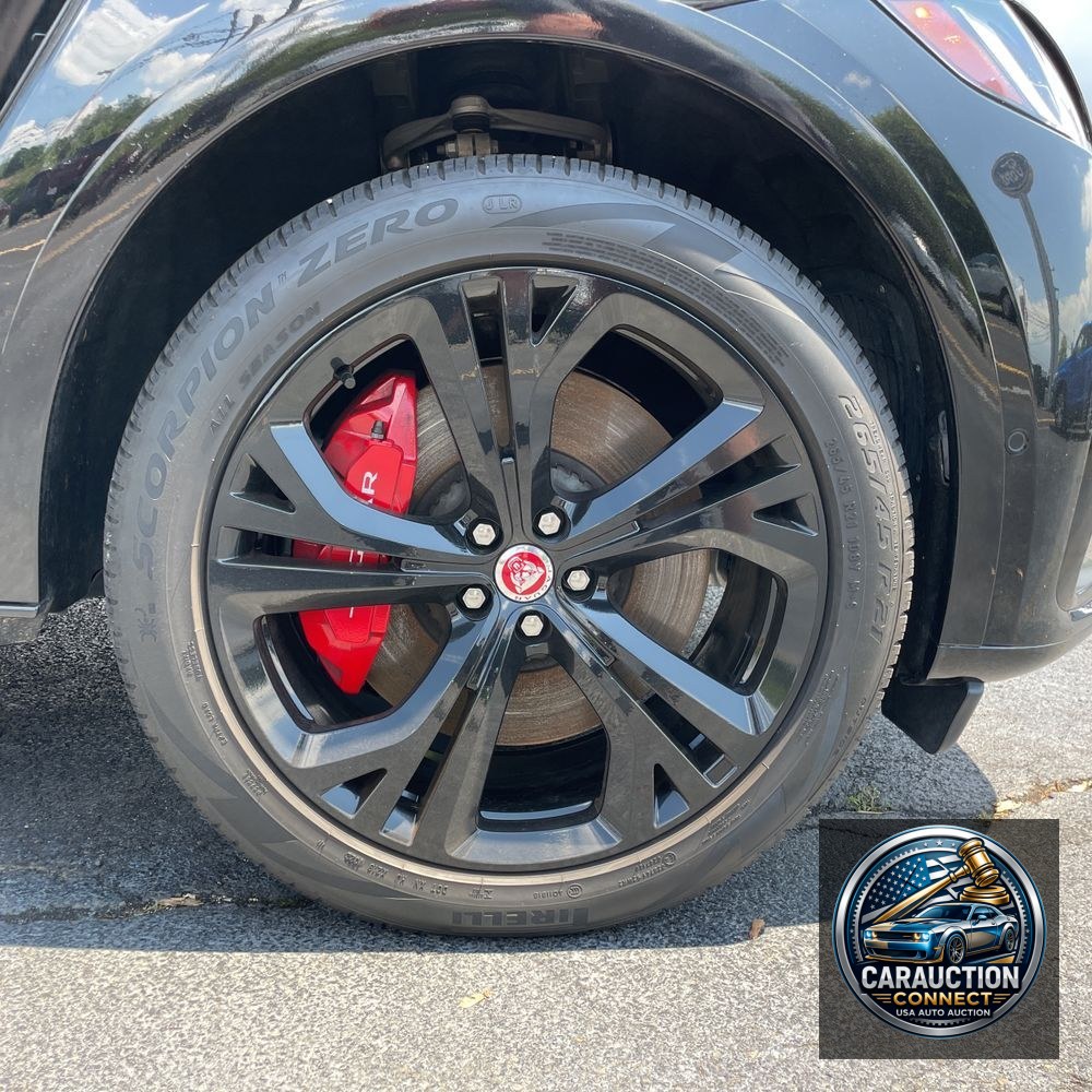 2023 Jaguar F-Pace SVR