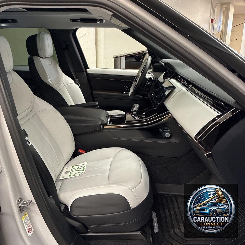 2025 Land Rover Range Rover Sport P460e Dynamic SE