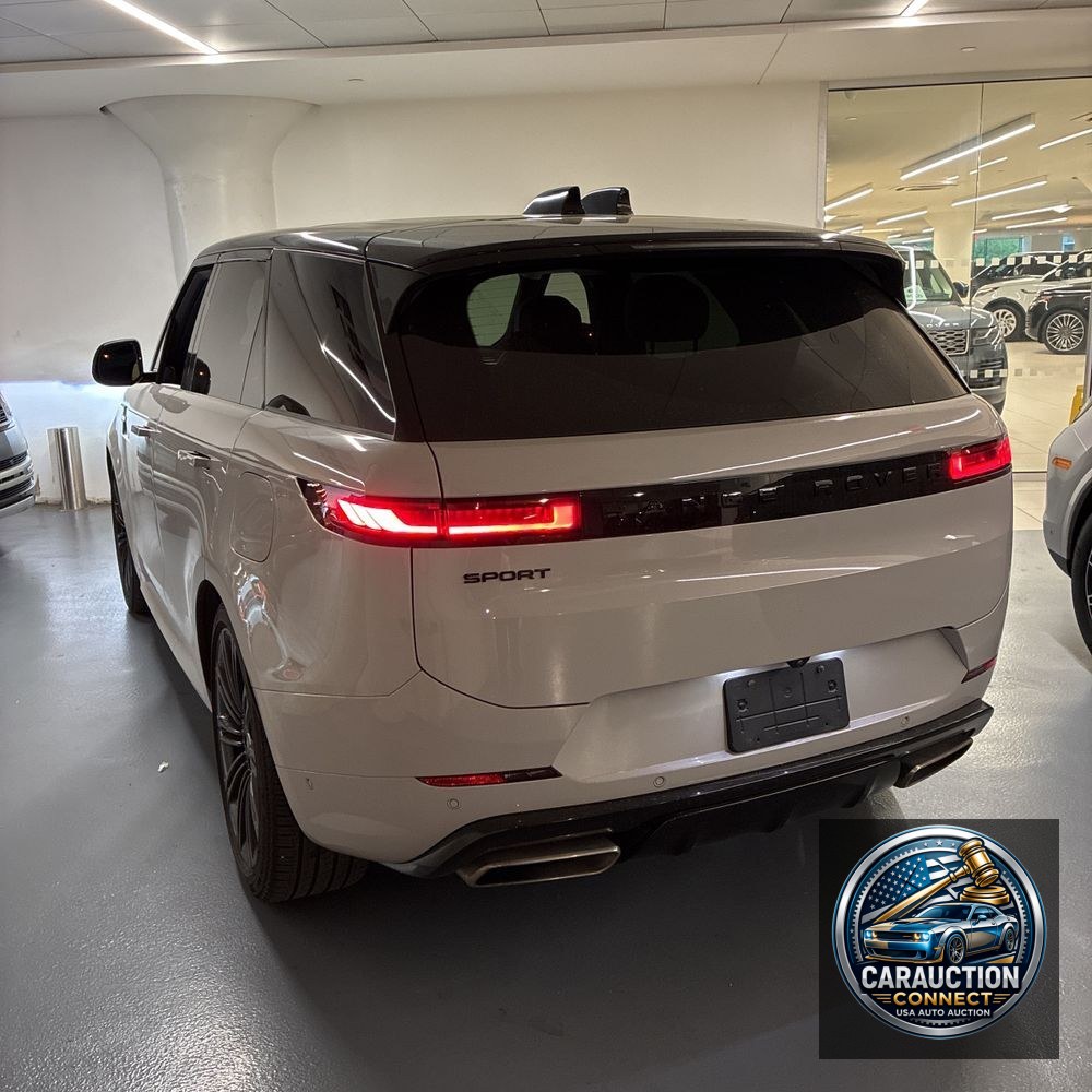 2025 Land Rover Range Rover Sport P460e Dynamic SE