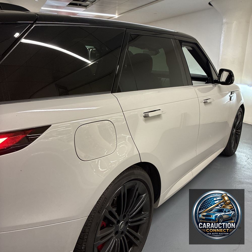 2025 Land Rover Range Rover Sport P460e Dynamic SE