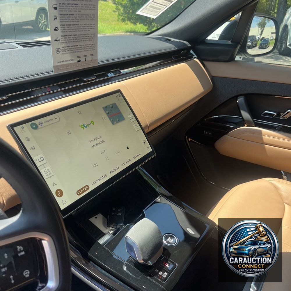 2024 Land Rover Range Rover Sport P360 SE