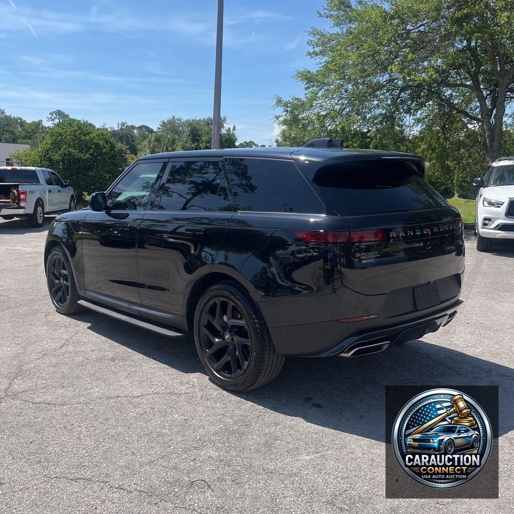 2024 Land Rover Range Rover Sport P360 SE