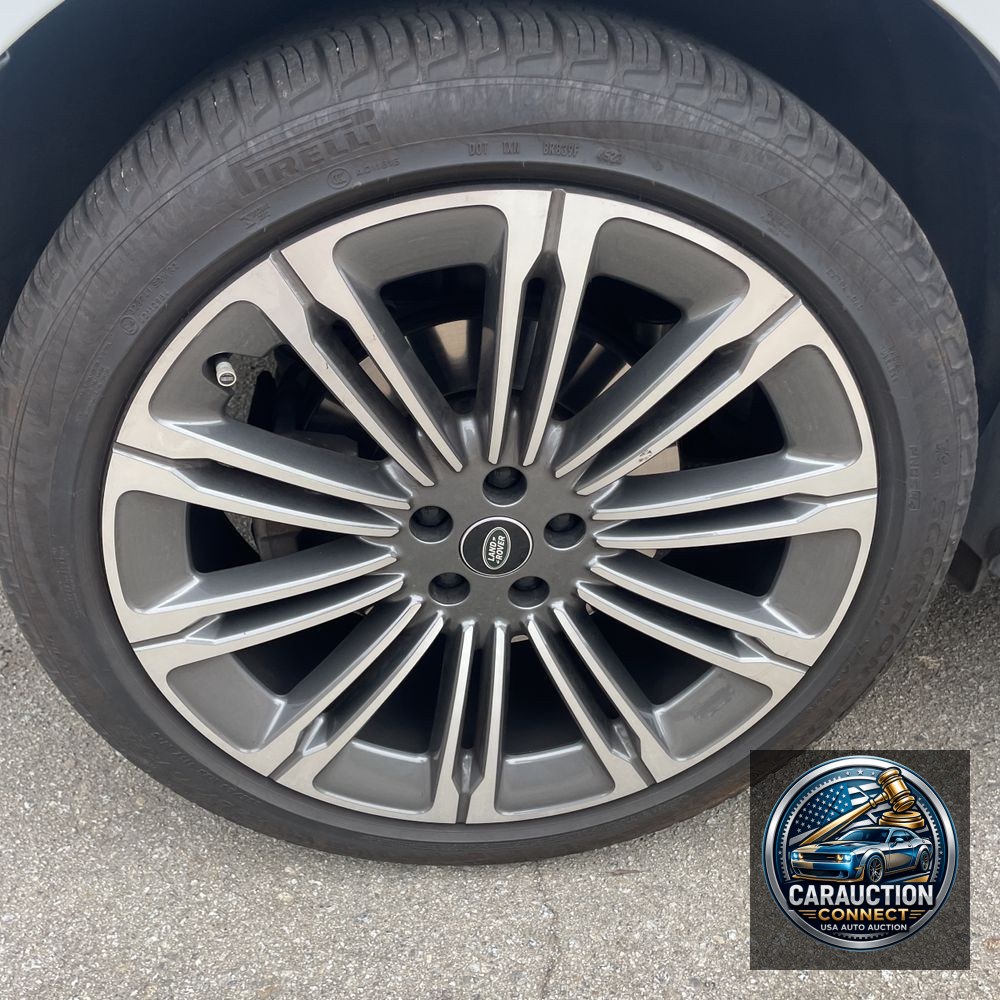 2024 Land Rover Range Rover Sport P360 SE
