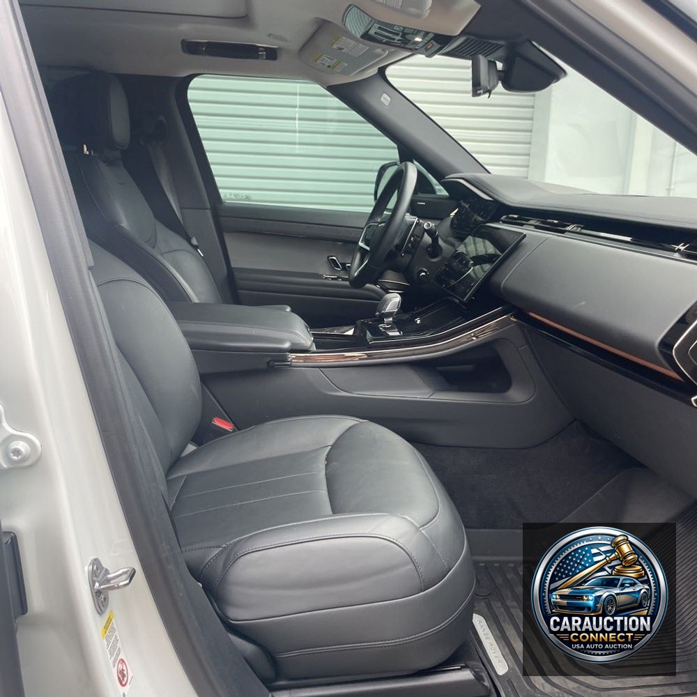 2024 Land Rover Range Rover Sport P360 SE
