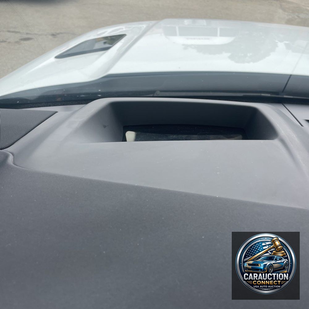 2024 Land Rover Range Rover Sport P360 SE