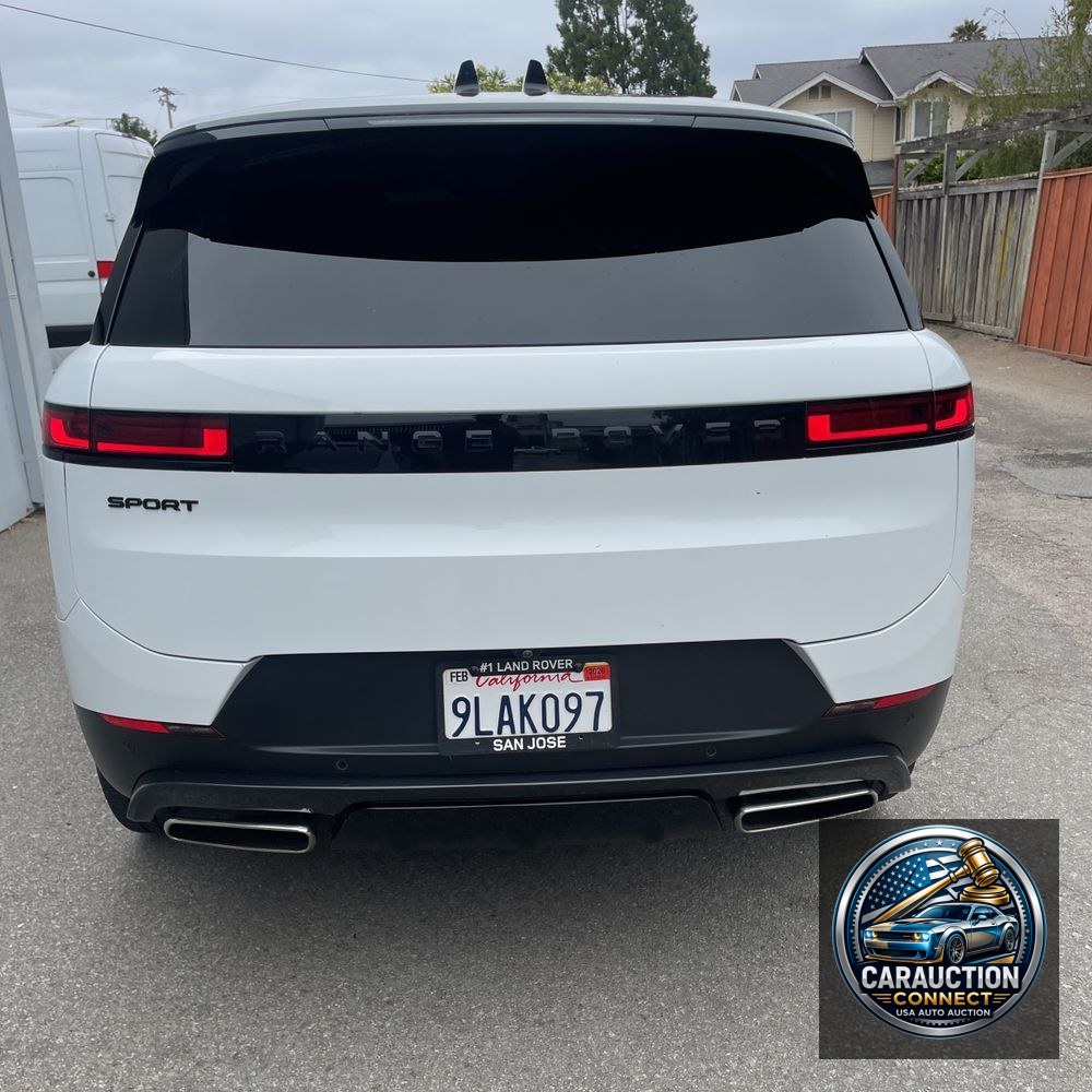 2024 Land Rover Range Rover Sport P360 SE