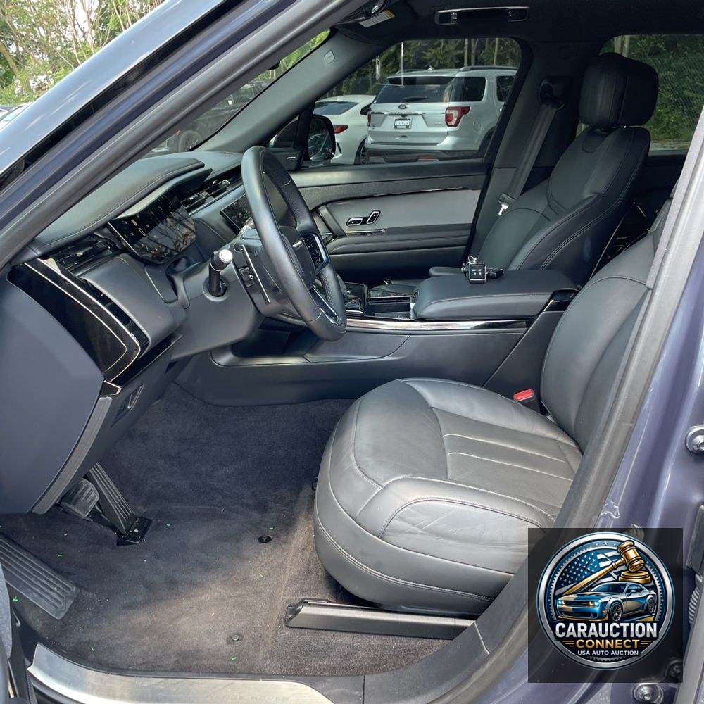 2024 Land Rover Range Rover Sport P360 SE