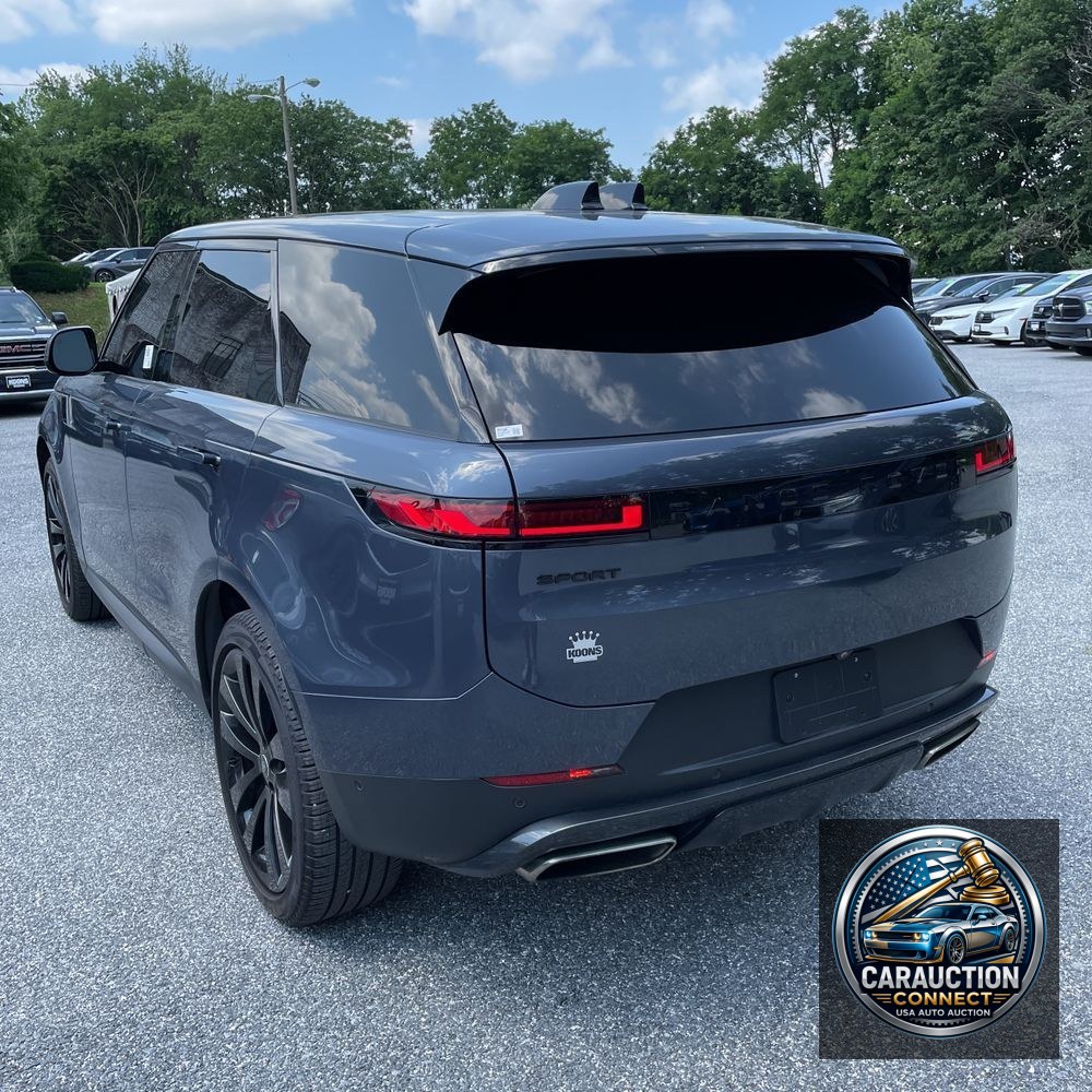 2024 Land Rover Range Rover Sport P360 SE