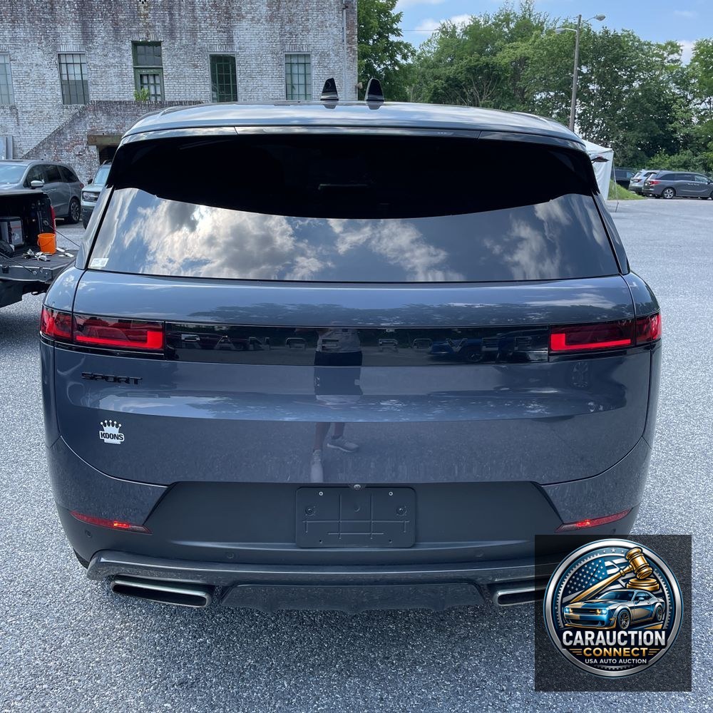 2024 Land Rover Range Rover Sport P360 SE