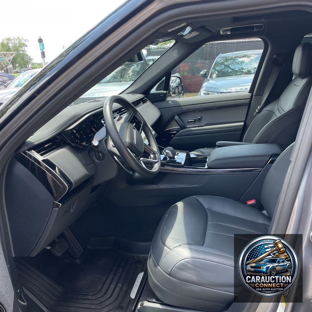 2024 Land Rover Range Rover Sport P360 SE
