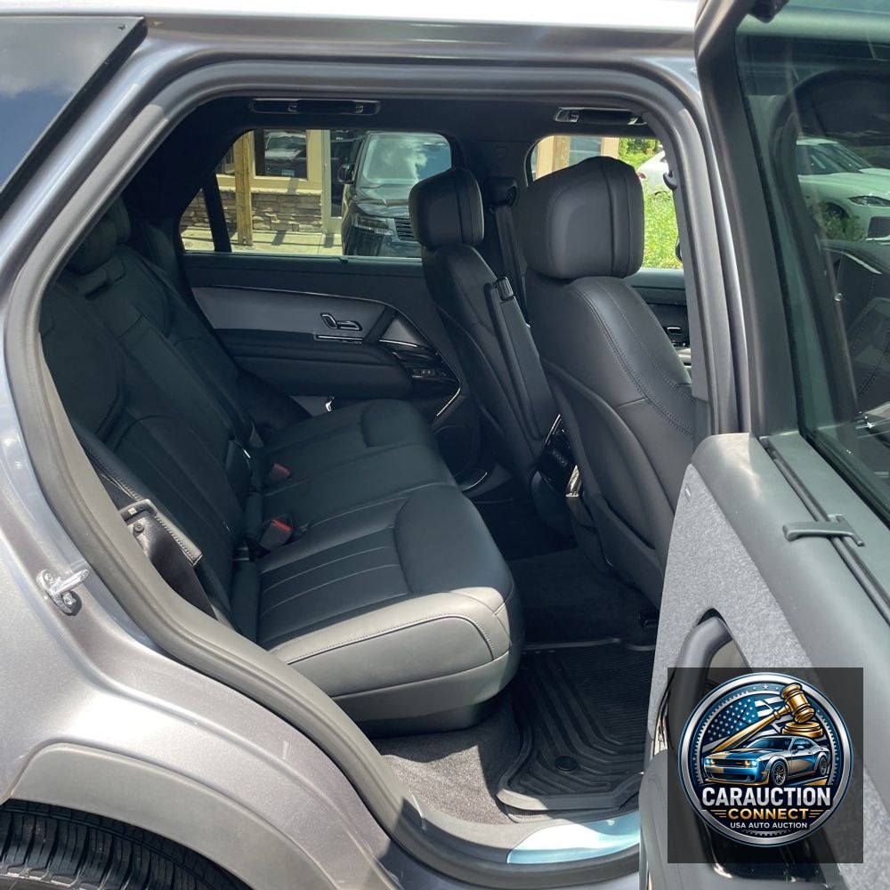 2024 Land Rover Range Rover Sport P360 SE