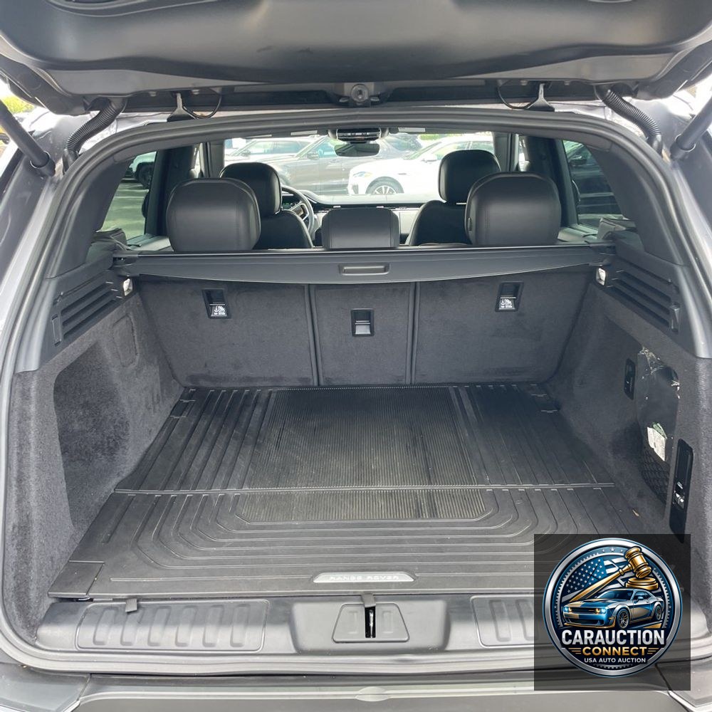 2024 Land Rover Range Rover Sport P360 SE
