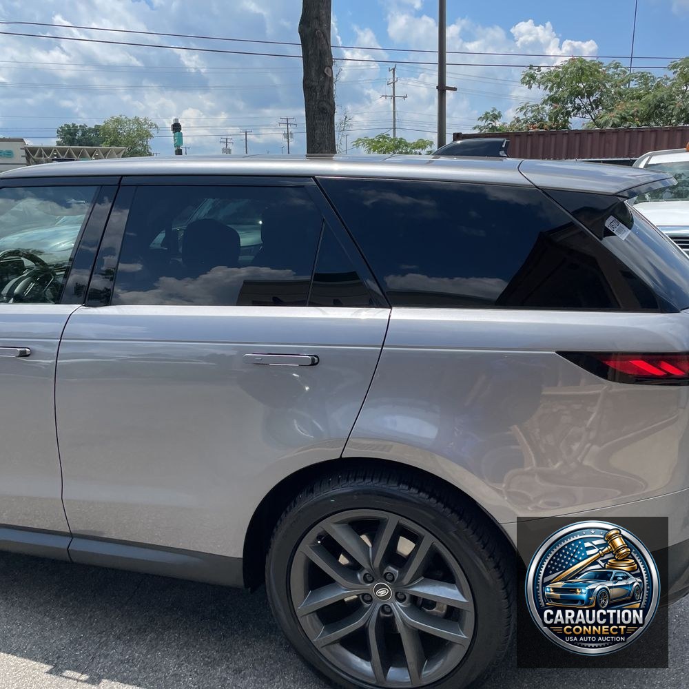 2024 Land Rover Range Rover Sport P360 SE