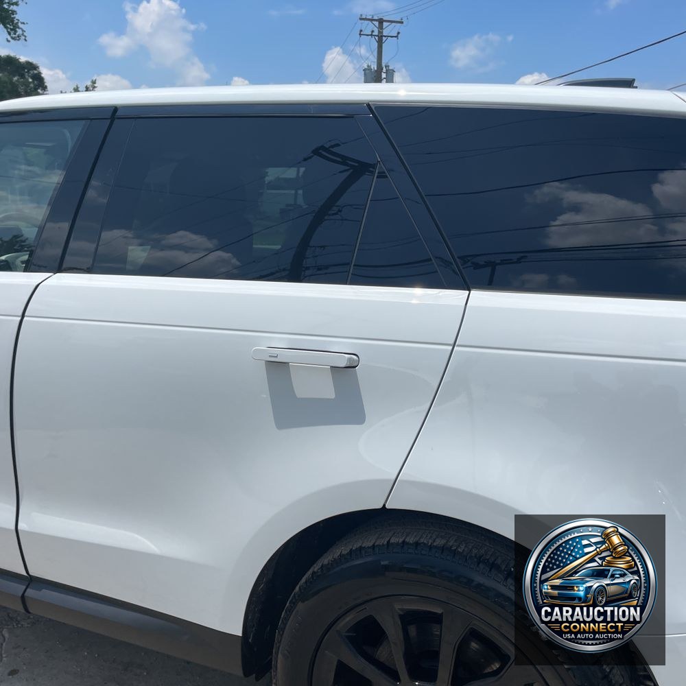 2025 Land Rover Range Rover Sport P360 SE