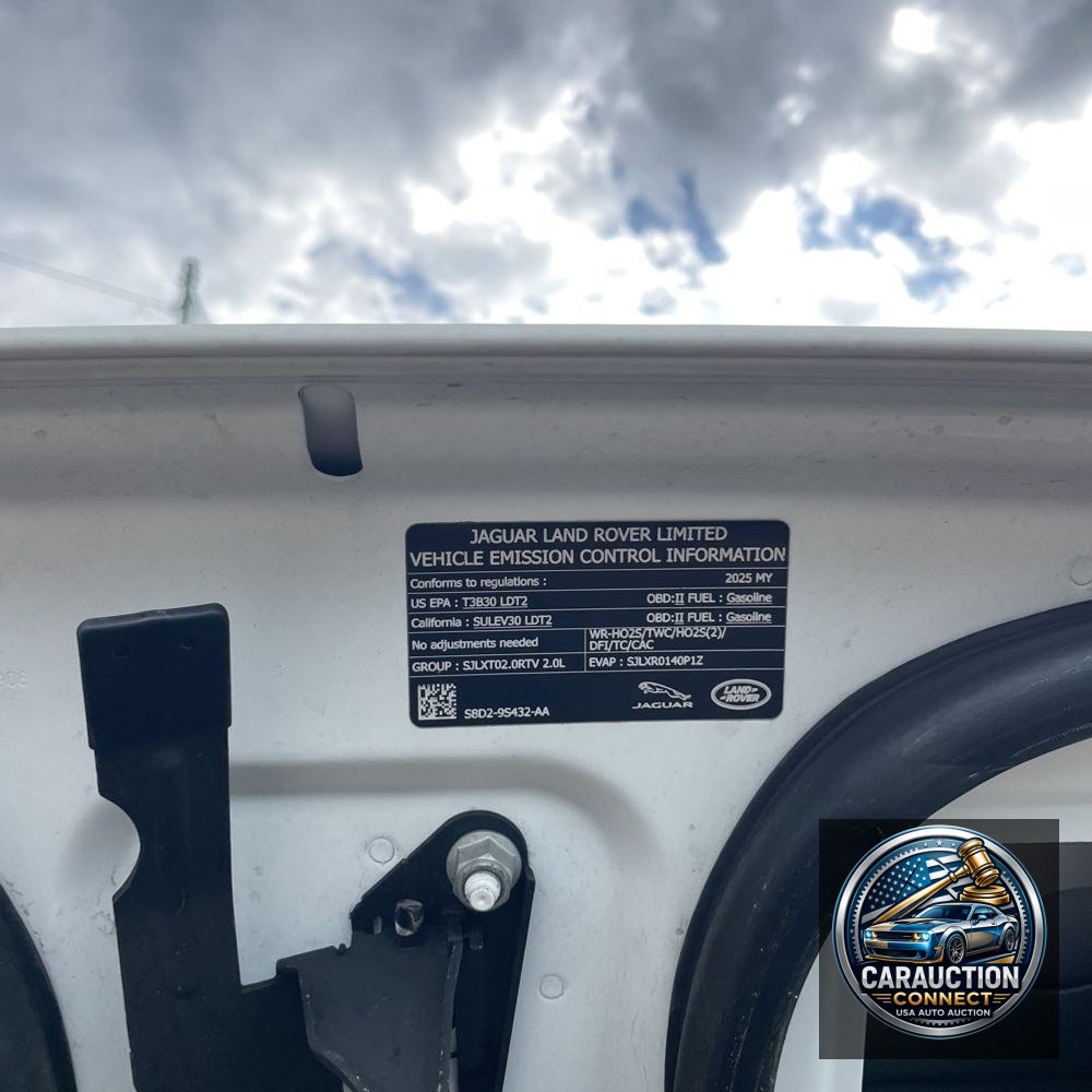 2025 Land Rover Discovery Sport P250 Dynamic SE